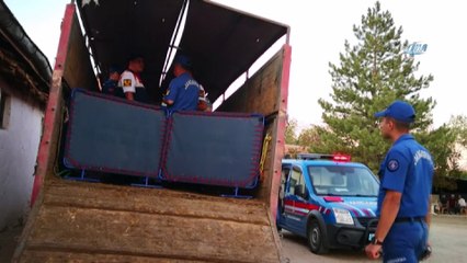 Borcu yüzünden babasını öldürüp kamyonetin kasasına sakladı