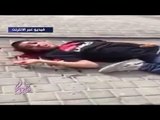 صبايا الخير | شاهد مشهد يتجرد من كل معاني الإنسانية لطفل فلسطيني صغير تم قصفه برأسه .!!
