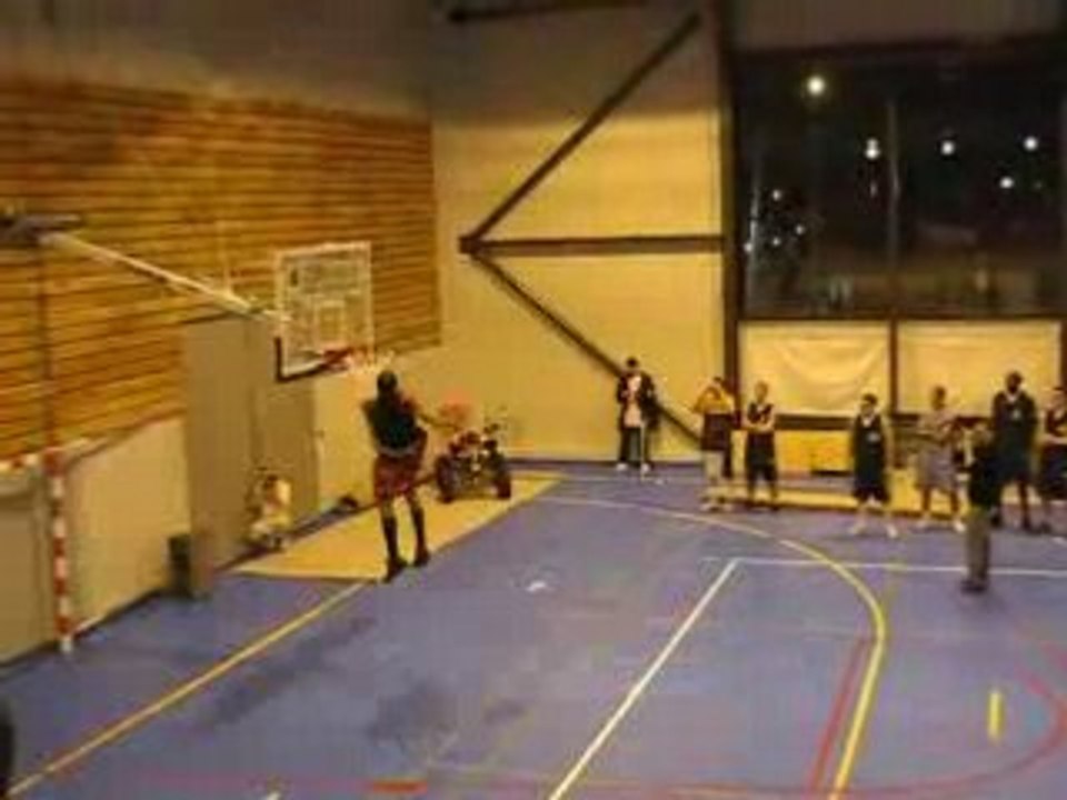 Slam Nation : Guy Dupuy behind the back