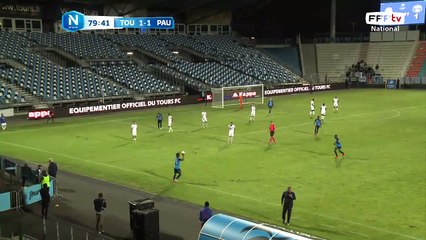 Ralenti du but refusé pour position de hors jeu.