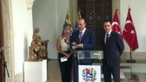 Dışişleri Bakanı Mevlüt Çavuşoğlu, Venezuela Dışişleri Bakanı Jorge Arreaza ile ortak basın toplantısı düzenledi(2) - VENEZUELA
