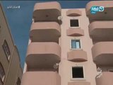 صبايا الخير -  هجوم بلطجية علي سيده و اولادها في شقتهم اثناء نومهم والقـوا بعفش المنزل من البلكونة