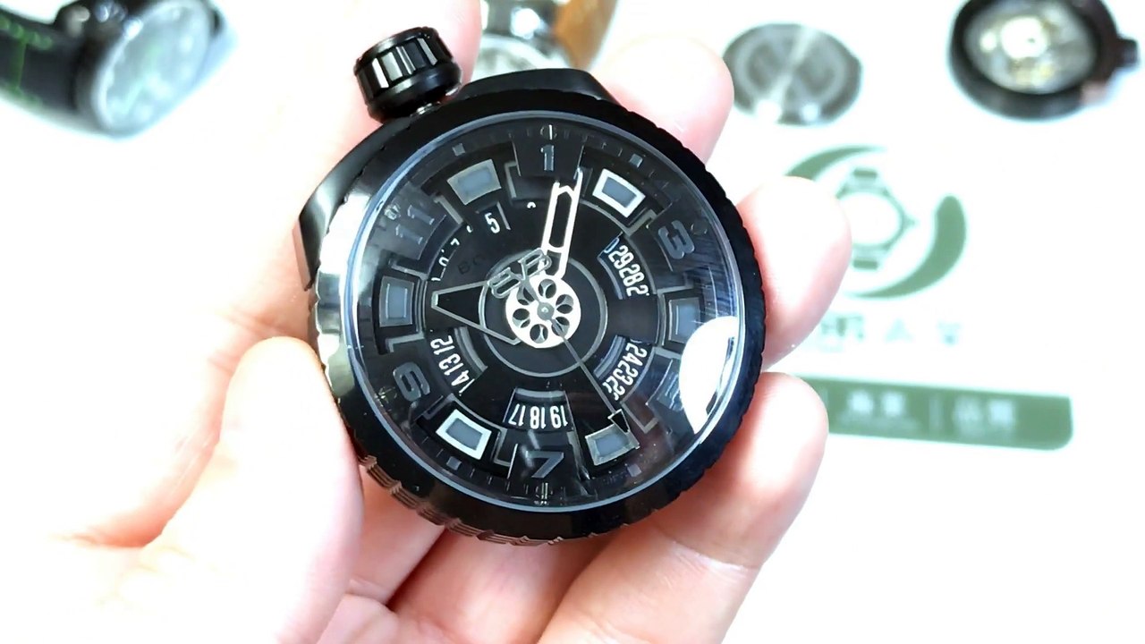 A watch two wear, a super fun watch! BOMBERG's Swiss automatic mechanical man's watch, the original watch can play like this. 一表两戴，一款超级好玩的手表！邦博（BOMBERG） 瑞士自动机械机芯男士腕表，原来手表还可以这么玩