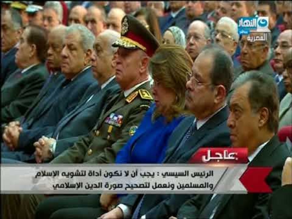 الرئيس السيسي:الفريق محمد_فريد_حجازى والشرطة المدنية  مسئولون عن استعادة الأمن  والاستقرار بسيناء