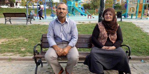 Altınları Kaybettikleri Yerde Nöbet Tutuyorlar
