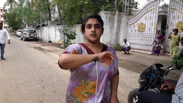 തമിഴ് നടന്‍ വിജയകുമാർ ദ്രോഹിച്ചെന്ന ആരോപണവുമായ് മകളും നടിയുമായ വനിത