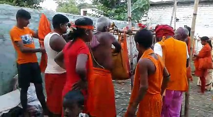 Indian village people going to pilgrimage