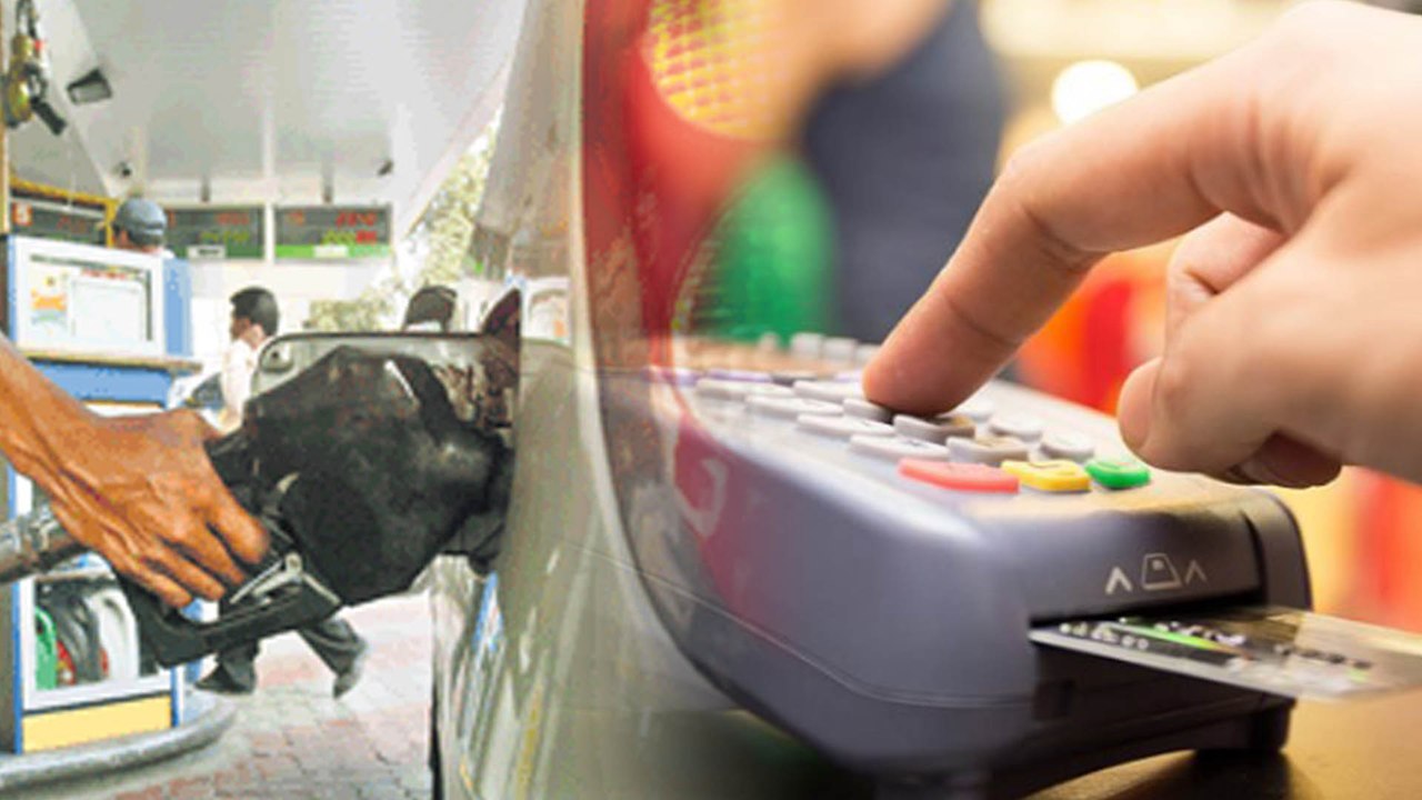 ಪೆಟ್ರೋಲ್ ಬಂಕ್ ಗಳಲ್ಲಿ ಡೆಬಿಟ್ ಹಾಗು ಕ್ರೆಡಿಟ್ ಕಾರ್ಡ್ ಪೇಮೆಂಟ್ ಮೇಲಿನ ಡಿಸ್ಕೌಂಟ್ ಕಟ್ | Oneindia kannada