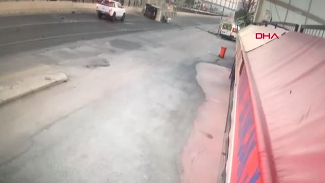 Bursa Minibüs, Kamyonete Çarpıp Devrildi... 7 Kişinin Yaralandığı Kaza Kamerada