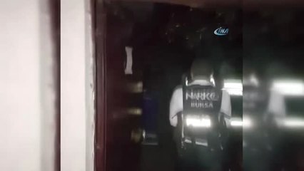 Kenevir Ektikleri Bahçeye "Gelincik Bahçesi" Levhası Diktiler