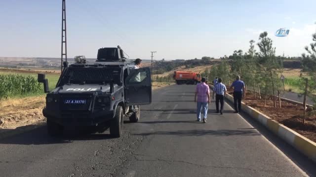 Çöp Toplama Kamyonunun Arkasına Asılan 2 Bisikletli Çocuk, Manevra Yapan Kamyonun Altında Kalarak...