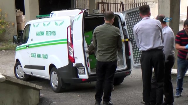 Küçük Sedanur’un cenazesi otopsi için Erzurum Adli Tıp’a getirildi