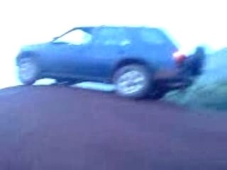 franchire une dune avec un opel frontera