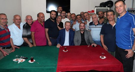 Başkan Erdoğan, TEKNOFEST'in Ardından Çocukluğunun Geçtiği Kasımpaşa'yı Ziyaret Etti