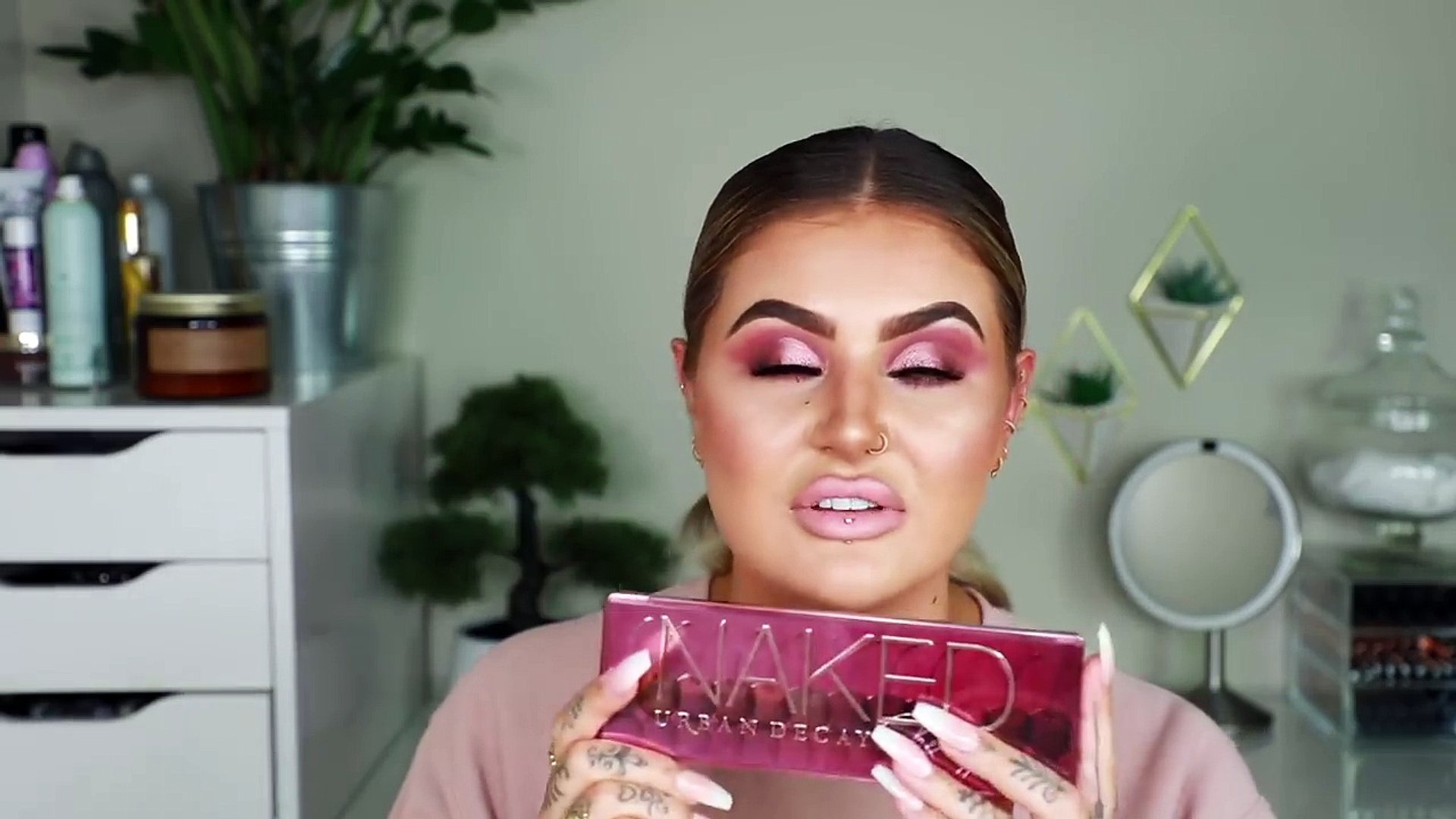PINK CUT CREASE MAKEUP TUTORIAL URBAN DECAY NAKED CHERRY JAMIE GENEVIEVE - video Dailymotion
