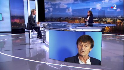 Paris : Anne Hidalgo veut "tourner la page" après la démission de Bruno Julliard