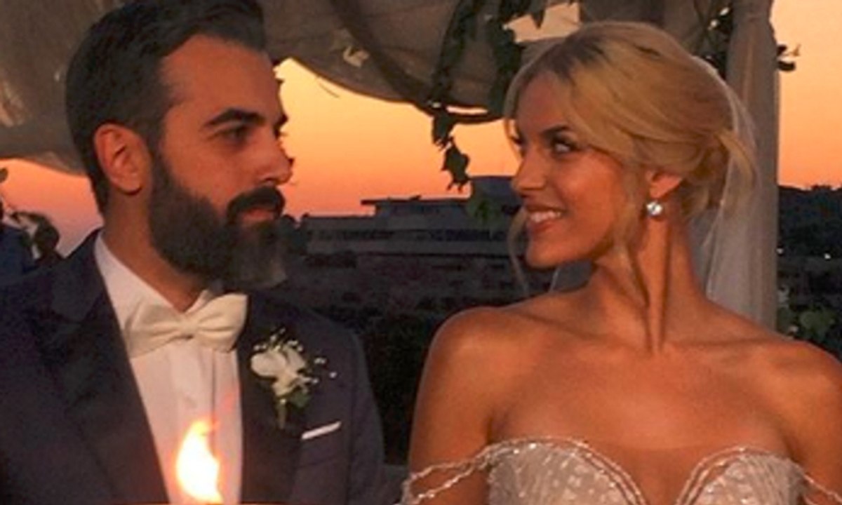 Ο τρελός χορός της Μαντώς με τον Νίκο στη δεξίωση του γάμου τους