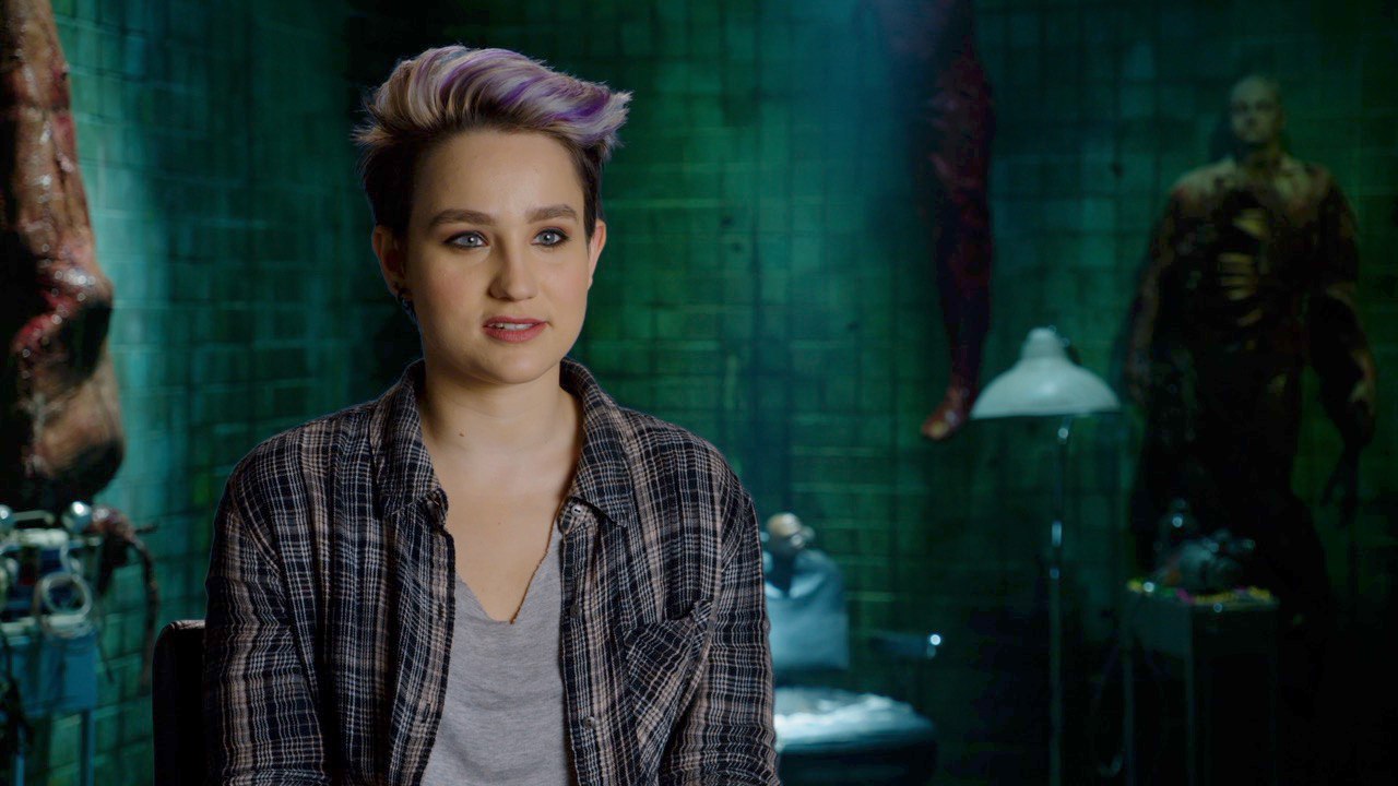 Bex Taylor-Klaus On Her Trip To 'Hell Fest'