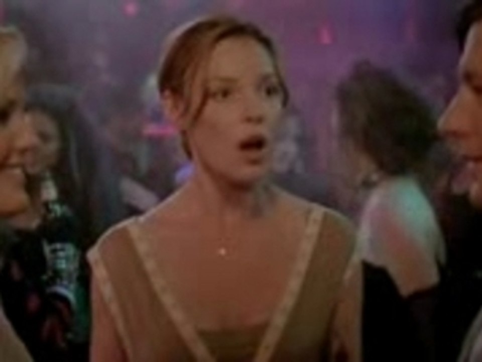 27 Dresses (27 robes) - Trailer