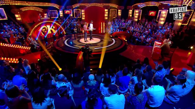 +50 000 - Повестка сыну Порошенко. Вася рвет комиков и зал - Рассмеши Комика 2018