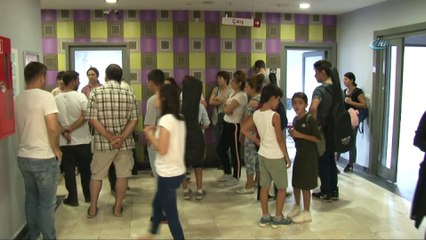 Yüzlerce çocuk Sulukule Sanat Akademisi’nde eğitim alabilmek için hünerlerini sergiledi