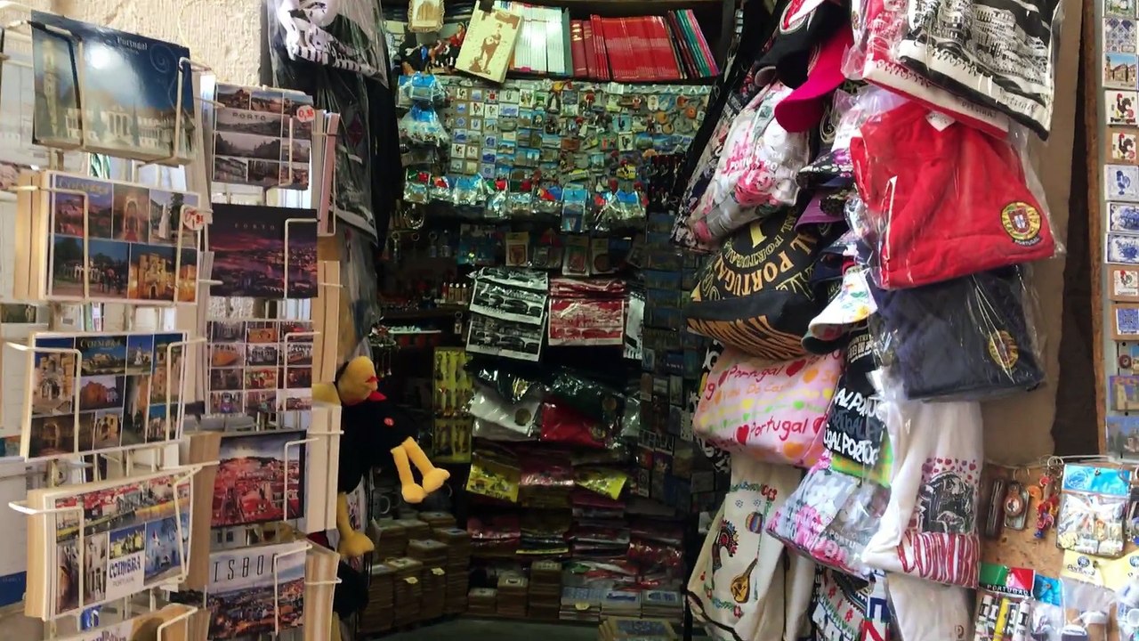 almedina Centro antigo da Cidade de Coimbra Portugal! Cidade Medial que data ao século IX-Lá Vai Maria