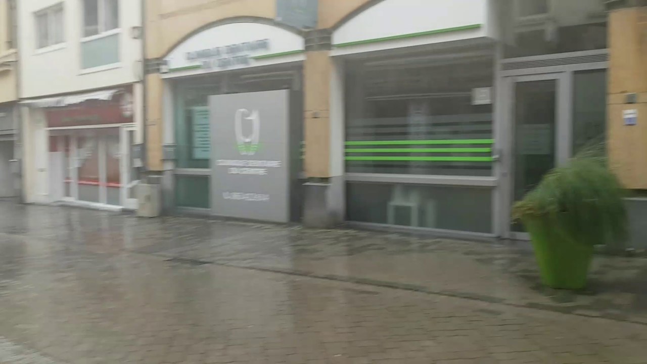 Fortes rafales de vent et fortes chutes de pluie en province de Luxembourg