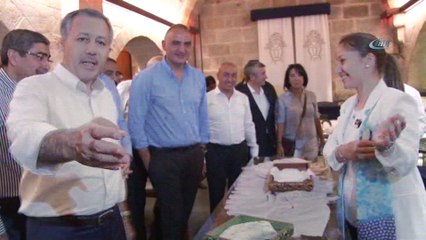 Bakan Ersoy, Gaziantep'te esnafla bir araya geldi