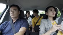 ep5-10_淑君、知慧對於正方將車開往醫院的行為感到疑惑，此時淑君心臟病發，淑君昏倒前忽然對正方道歉，但淑君話才說到一半就昏倒了