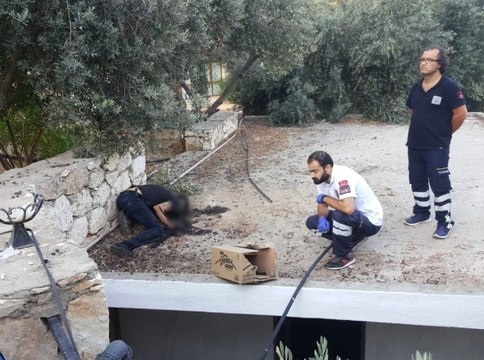 Antalya'da Tuvaletin Çatısında Elleri ve Yüzü Yanmış Ceset Bulundu