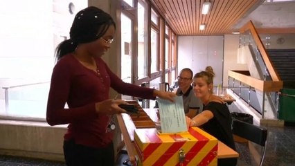 Nemet mondtak a burka viselésére egy svájci tartományban