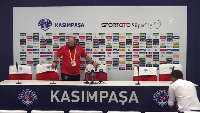 Kasımpaşa Teknik Direktörü Özdeş - İSTANBUL