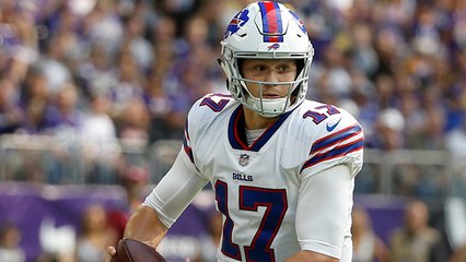 Josh Allen dumps it off to Charles Clay for a 13-yard gain