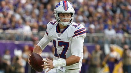 Allen finds Jason Croom with no one around him for 26-yard TD