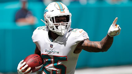 Xavien Howard jumps route to pick off Derek Carr