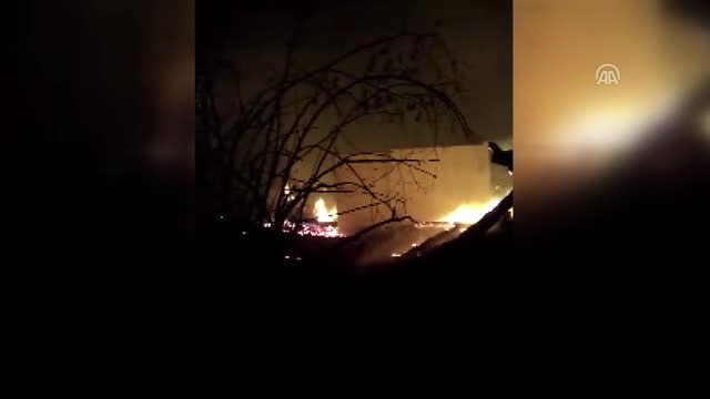Araç'ta Köyde Çıkan Yangında 8 Ev Kullanılamaz Hale Geldi