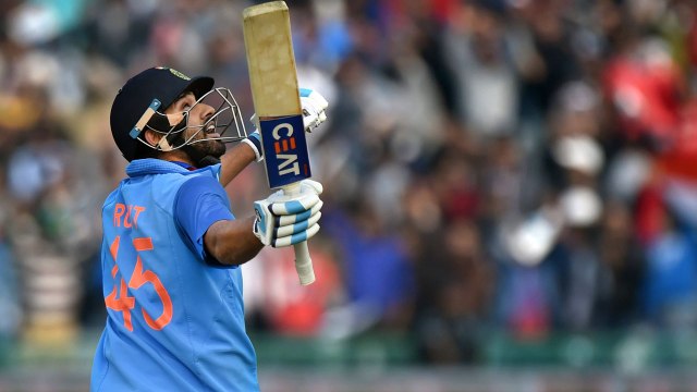 India Vs Pakistan Asia Cup 2018: Rohit Sharma Completes his 7000 ODI runs | वनइंडिया हिंदी