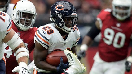 Tarik Cohen zooms through and around Cardinals on 21-yard run