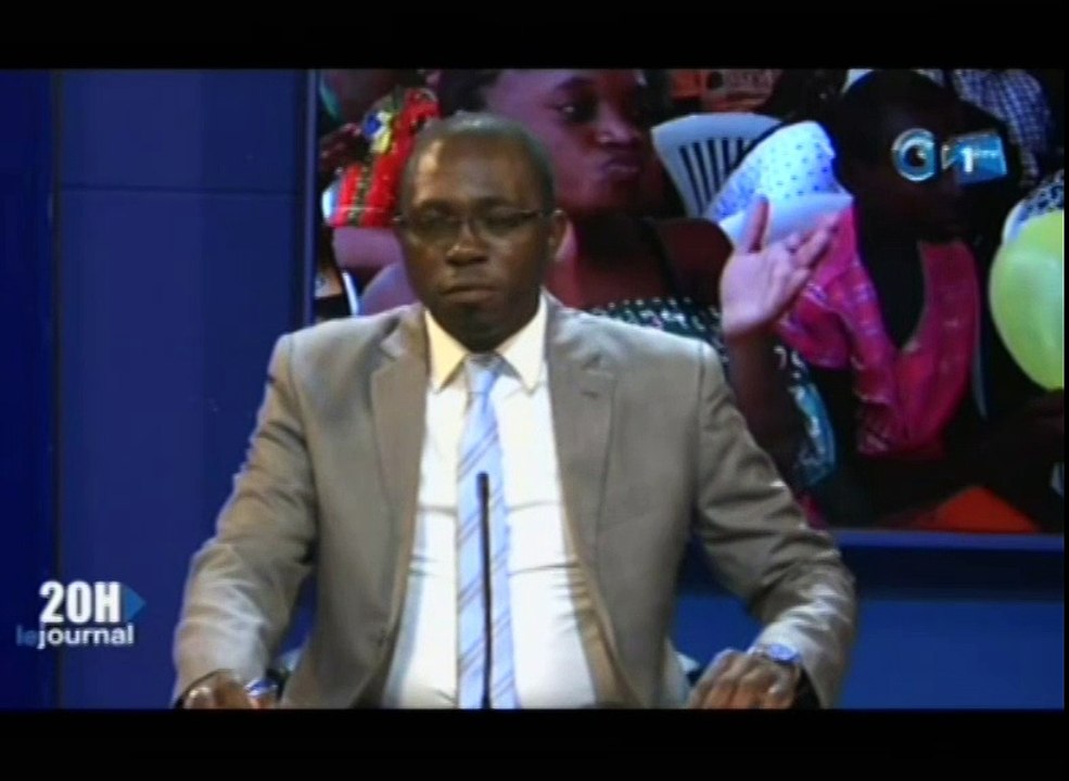 RTG/Pour la rentré scolaire 2018-2019 les jeunes de la commune d’akanda offrent des bourses scolaires à des enfants