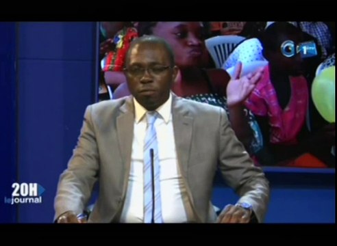 RTG/Pour la rentré scolaire 2018-2019 les jeunes de la commune d’akanda offrent des bourses scolaires à des enfants