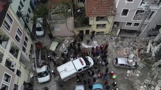 Bir Binada Patlama Sonucu Çıkan Yangın Kontrol Altına Alındı - Havadan Görüntüler