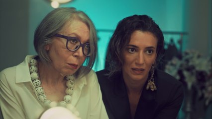 İstanbullu Gelin 54. Bölüm Marka Kadın Ülfet Kavaklı