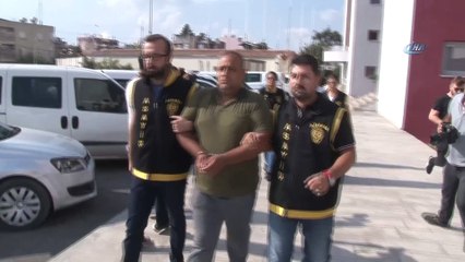 Kadın 'kocam evde yok gel' diye mesaj attı, oğlu öldürdü