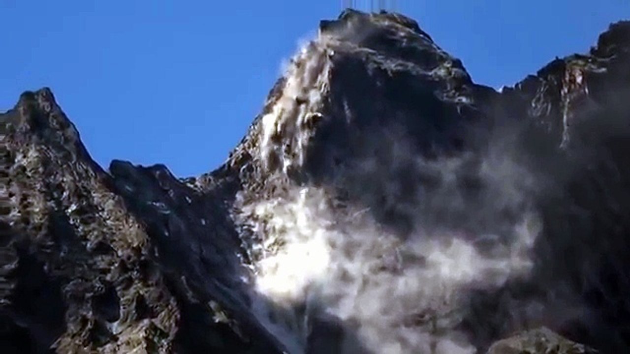 La roche se détache au Val Ferret (Suisse)
