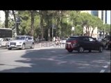 Report TV - Tiranë, parada ushtarake në sheshin 'Nënë Tereza' bllokon trafikun