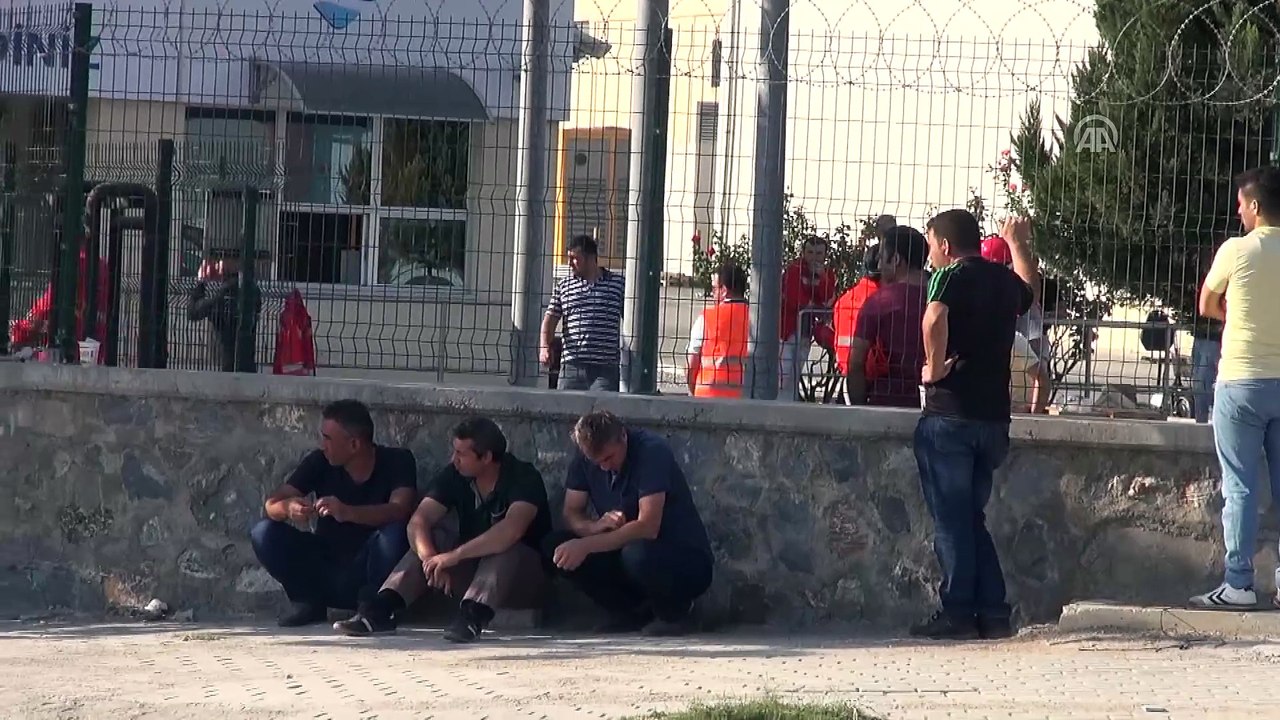 Fabrika yangınında soğutma çalışmaları devam ediyor - AYDIN