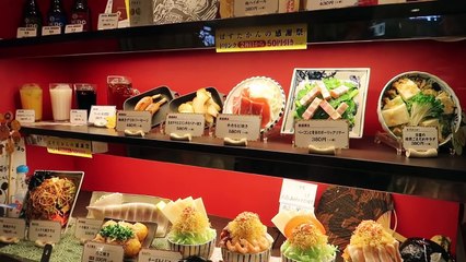 Failing at Okonomiyaki   Ikebukuro Shopping in Tokyo