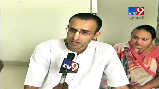 After years youth leaves monk life, blames parents for torturing, Ahmedabad- Tv9