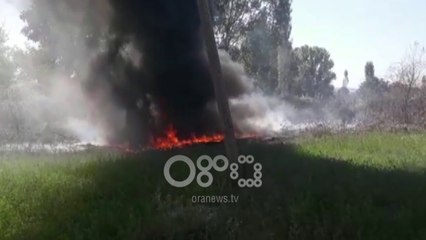 Ora News - Zjarr në një gropë me serë në Zharrëz