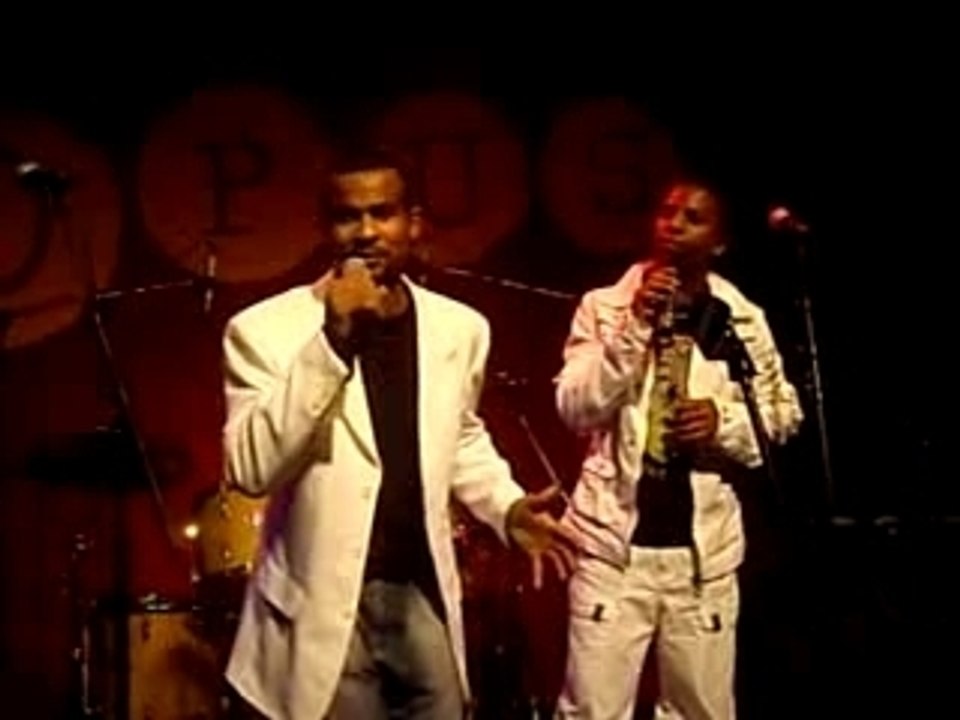 concert gospel opus cafe battery 3